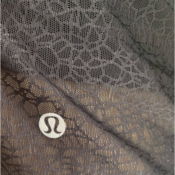 Lululemon Twist And Train Tank Side Slits - Picture 5 of 7